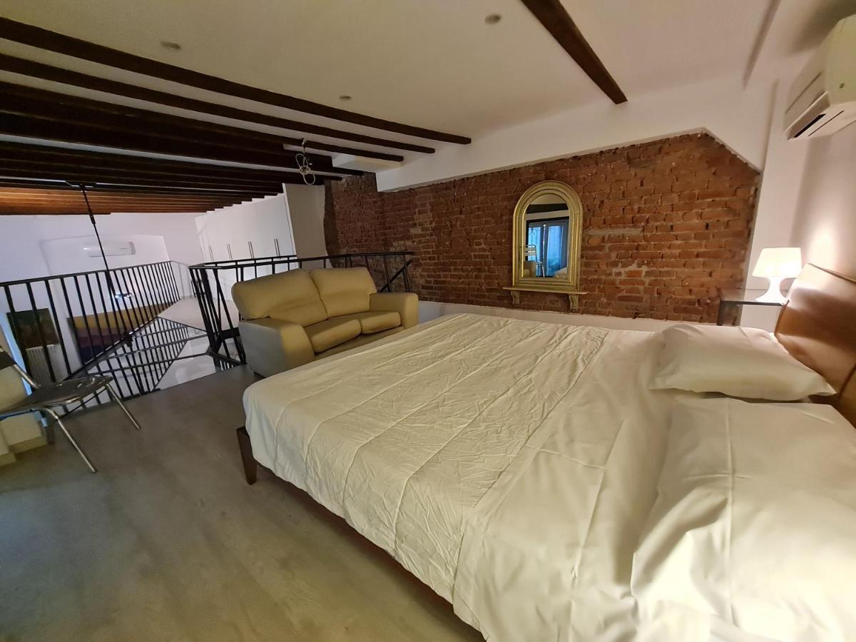 Isola - Ugo Bassi Charme Loft Apartment Milan Exterior photo